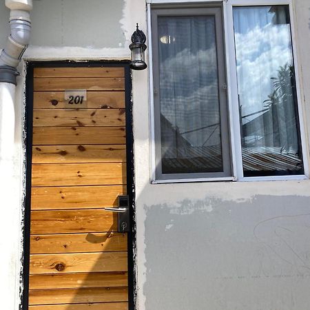 Family Apartment In Avlabari Tbilisi ภายนอก รูปภาพ