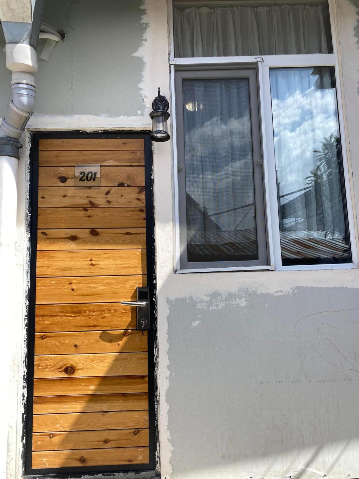Family Apartment In Avlabari Tbilisi ภายนอก รูปภาพ