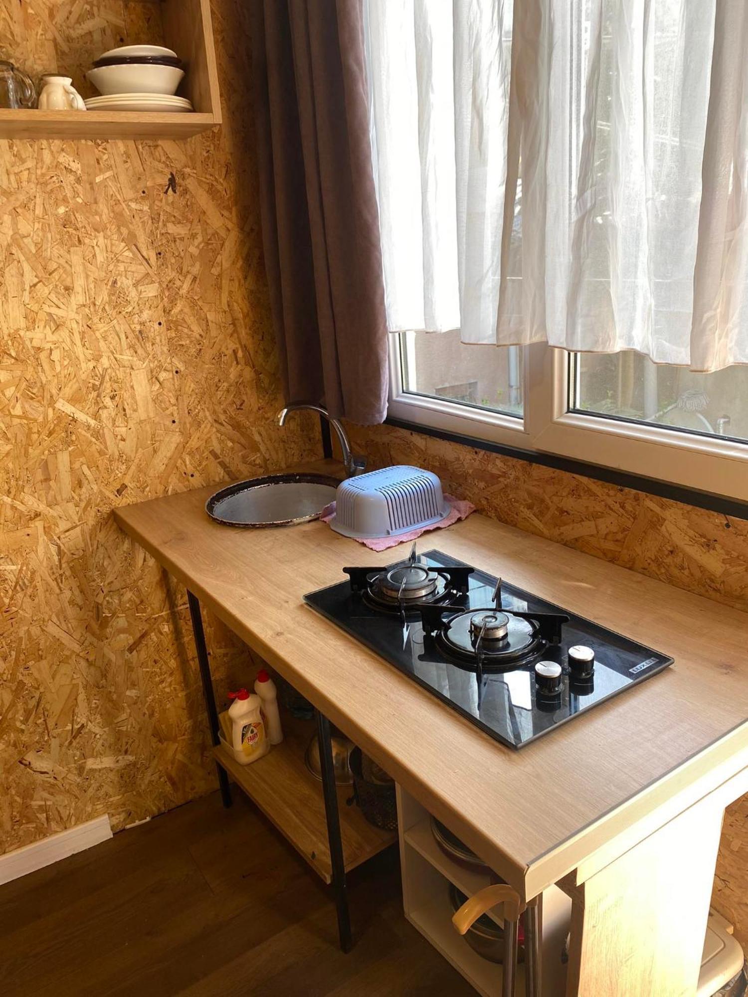 Family Apartment In Avlabari Tbilisi ภายนอก รูปภาพ