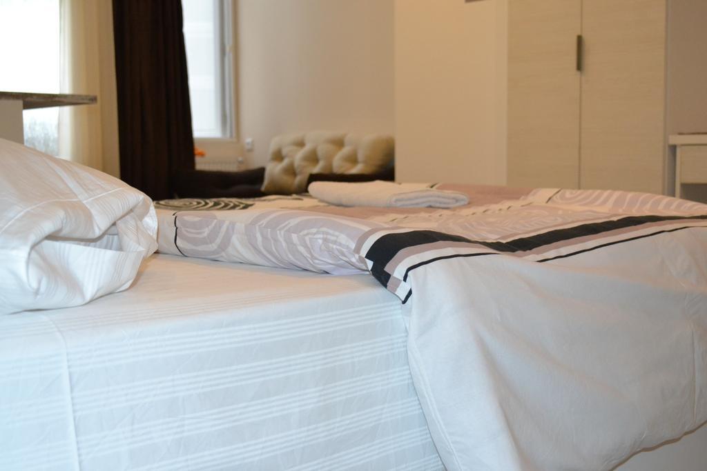Family Apartment In Avlabari Tbilisi ภายนอก รูปภาพ