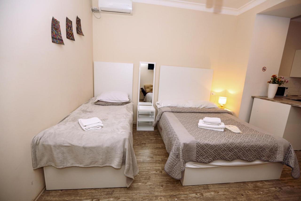 Family Apartment In Avlabari Tbilisi ภายนอก รูปภาพ